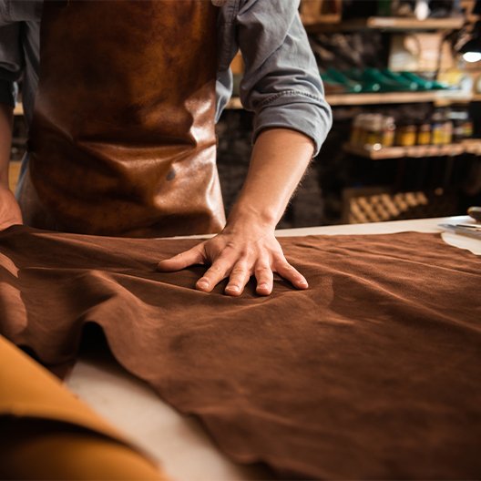 Al Jamouh leather sandals